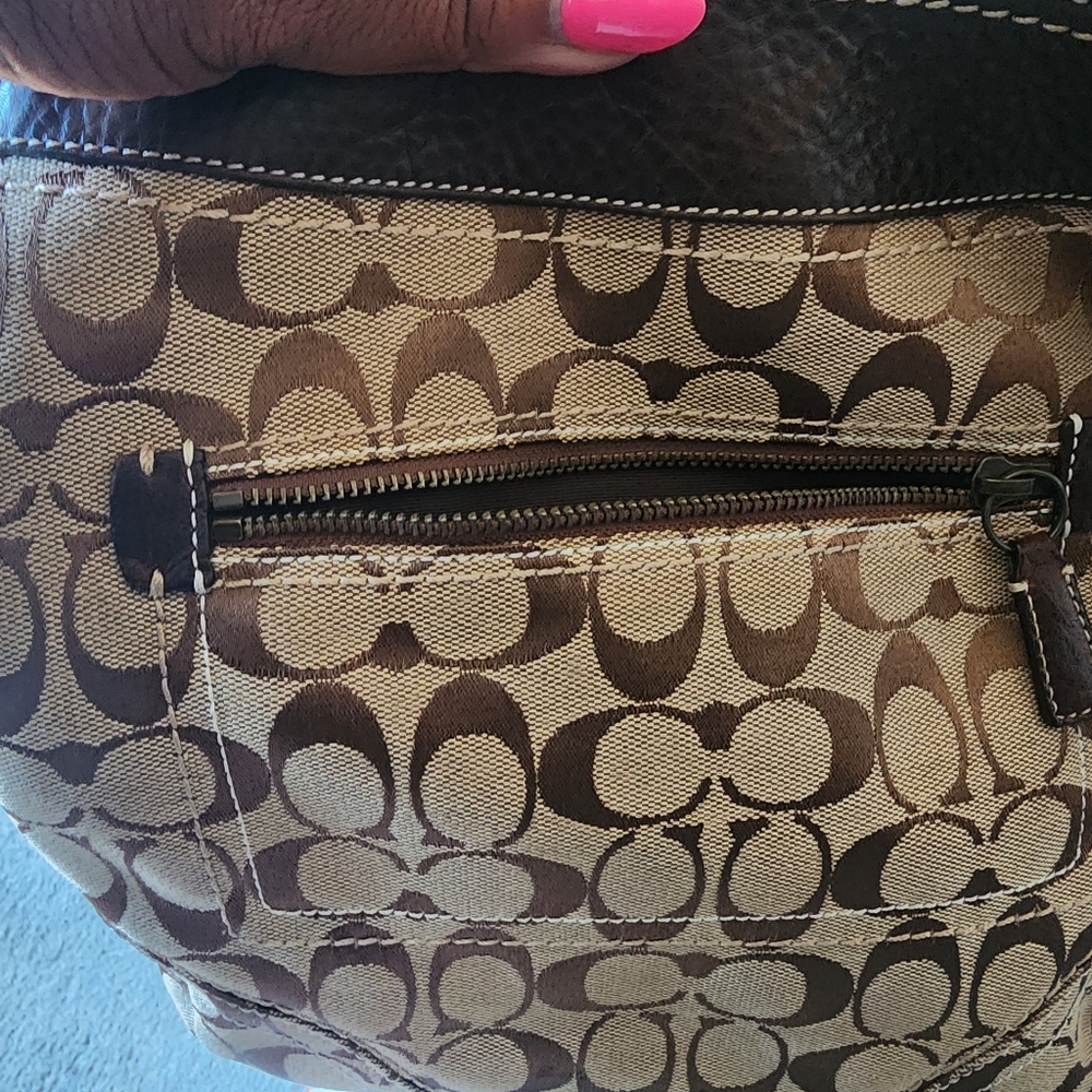 Authentic Coach purse - Picture 4 of 7